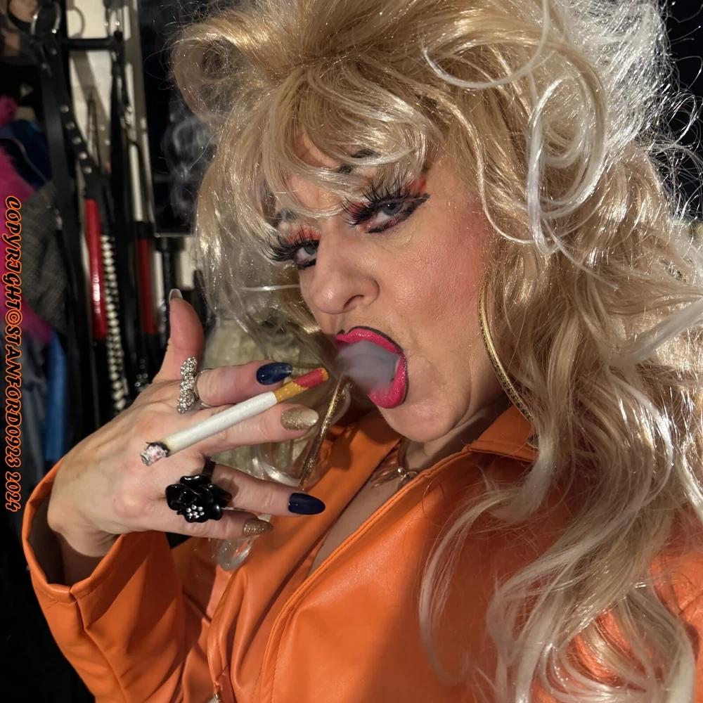 BE A SLUT I AM