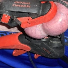 Ball crushing 