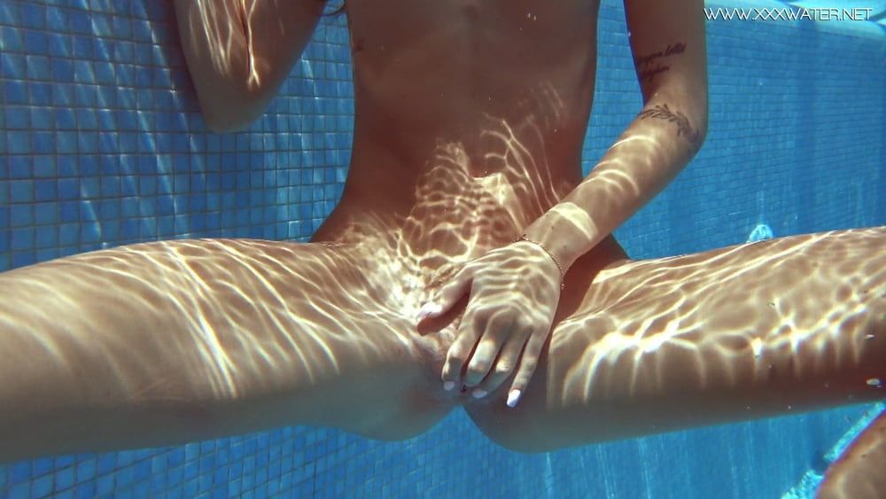 Tiffany Tatum Pt.3 UnderWaterShow Pool Erotics #36