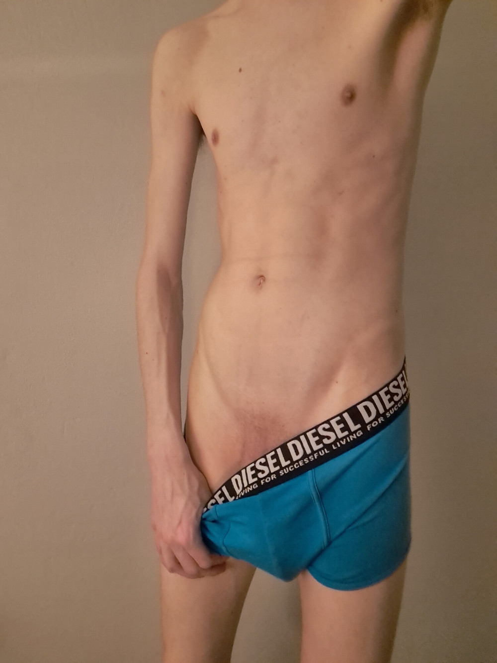 Smooth Twink with Big Bulge #14