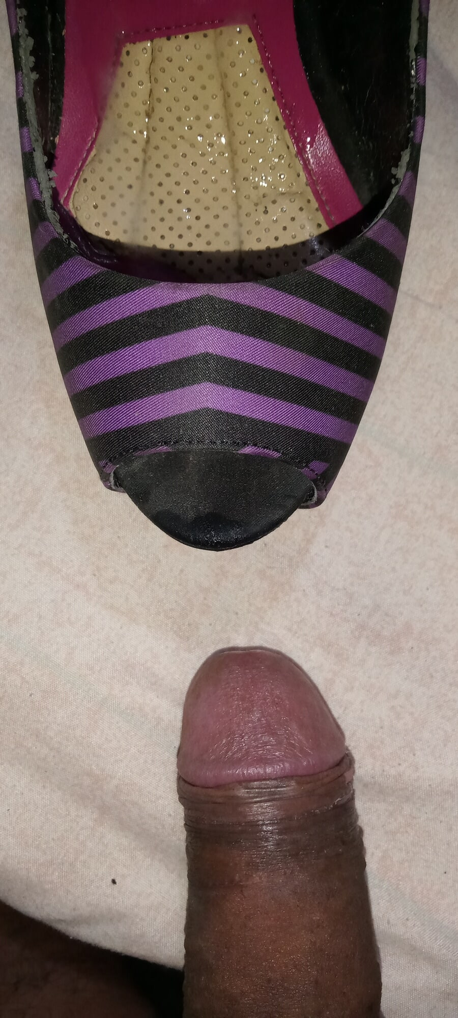 DELICIOSAS Y APRETADAS ZAPATILLAS MORADAS DE LA AMIGA MARII  #15