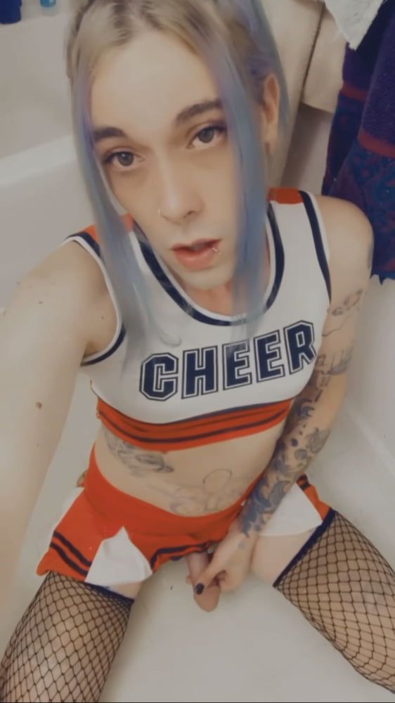Hot Cheerleader #48