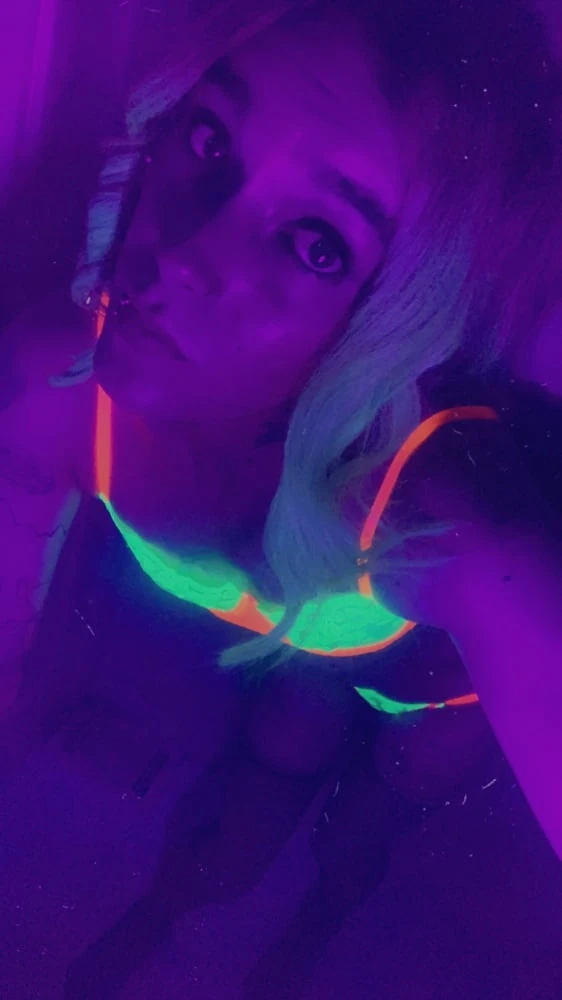 Sexy Rave Girl #5