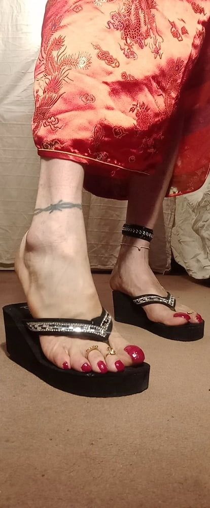 asian ts sexy feet in sandals, mules, high hells .  #29