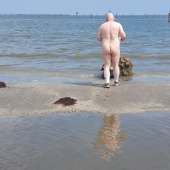 naked again;-)