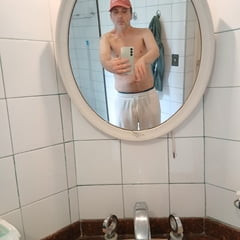 Kurac, sprijeda, bočna strana 