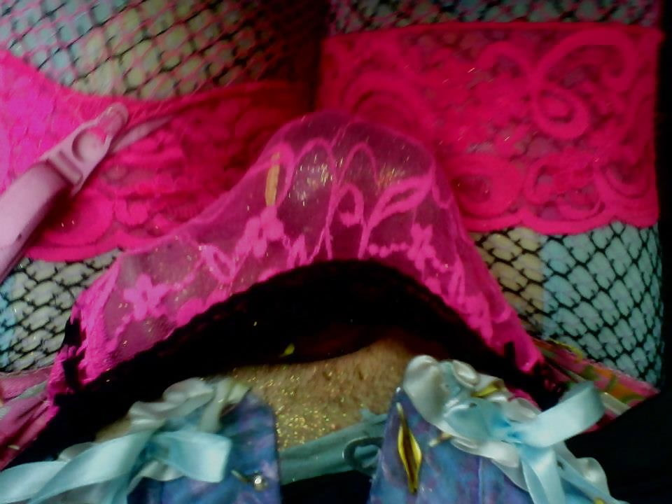Frilly lil pink fuc pony girl ass up. #12