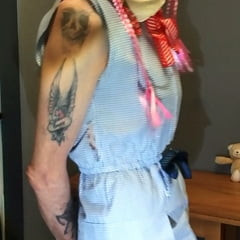 穿着我的白色内裤