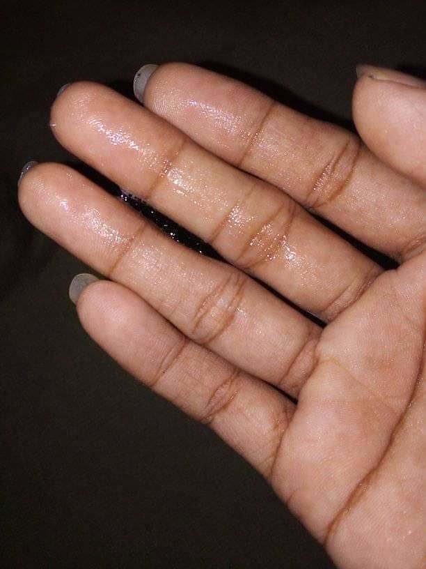 Sri lankan girl wet fingers 