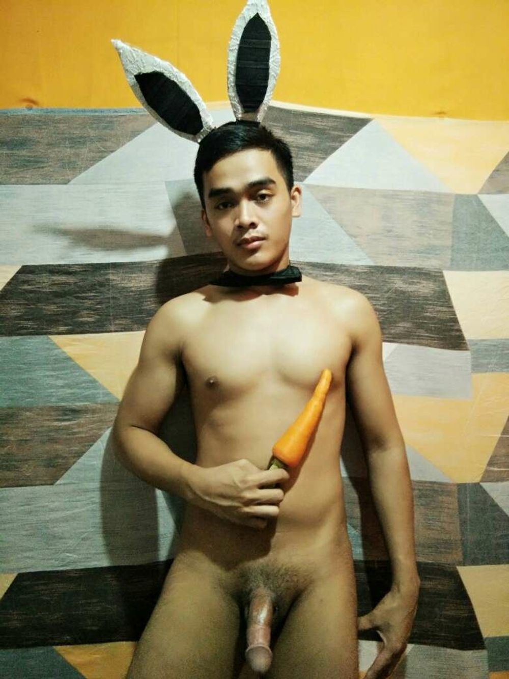 Asia Easter Gay Boy wants to play with his carrot #6