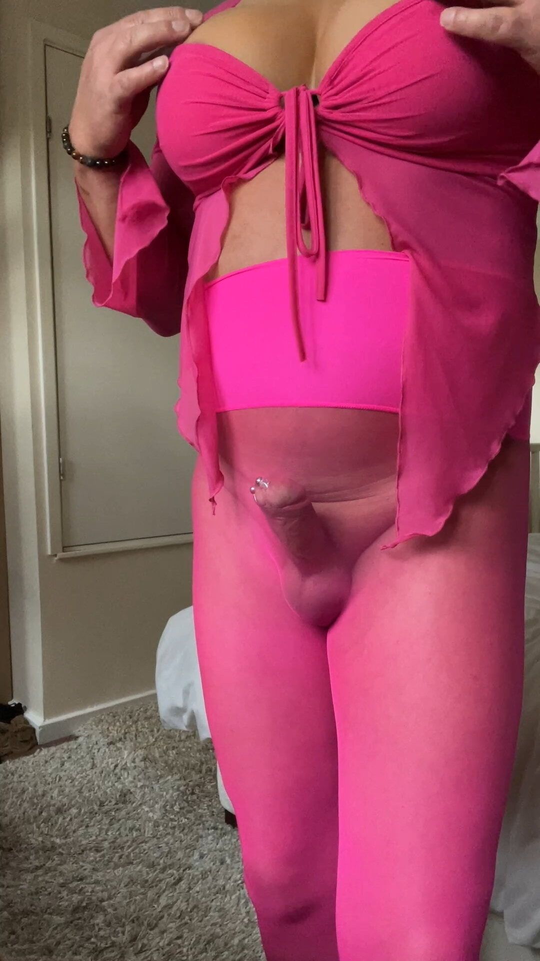 Amateur crossdresser Kellycd2022 in pink seamless pantyhose  #48