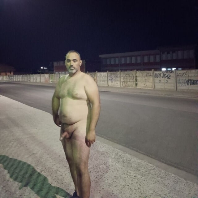 Ragazzo mostra il suo pisellino minuscolo  #58