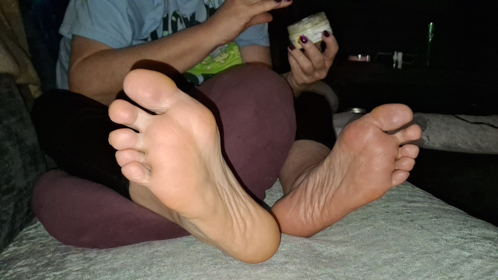 Girlfriend teases me with her Sole Show #10