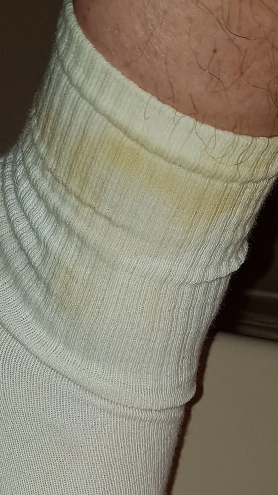 My white Socks - Pee #54