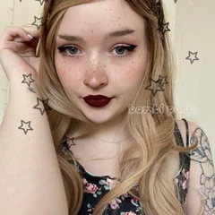 red lips