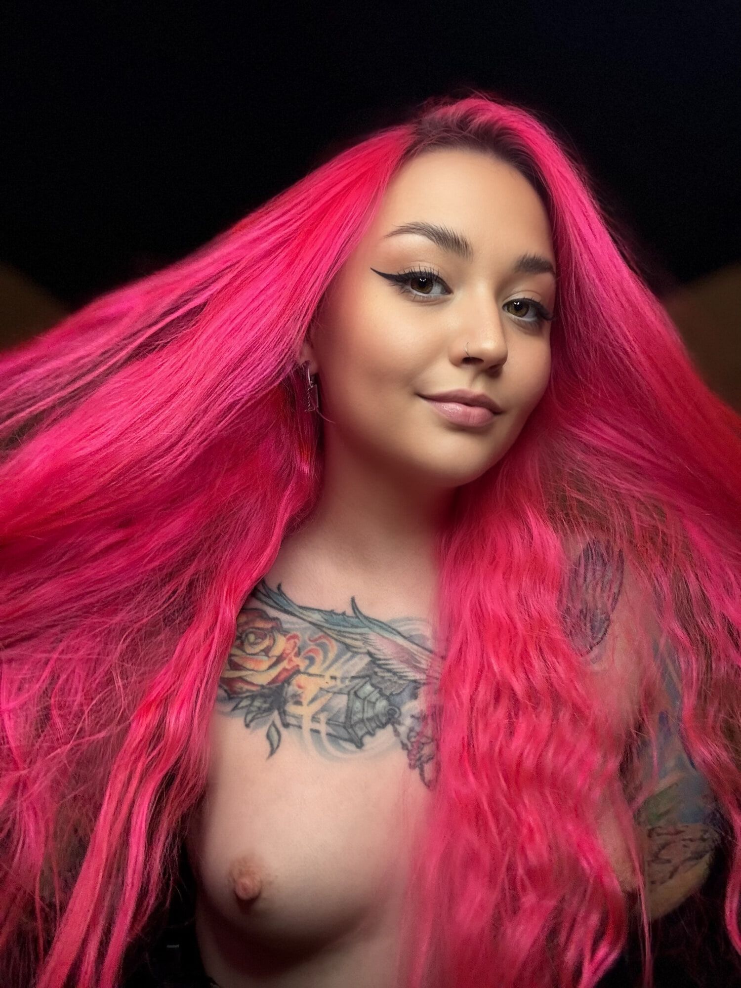 Více ode mě s Pink Hairs