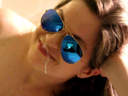 Cumming on Mommy's Face