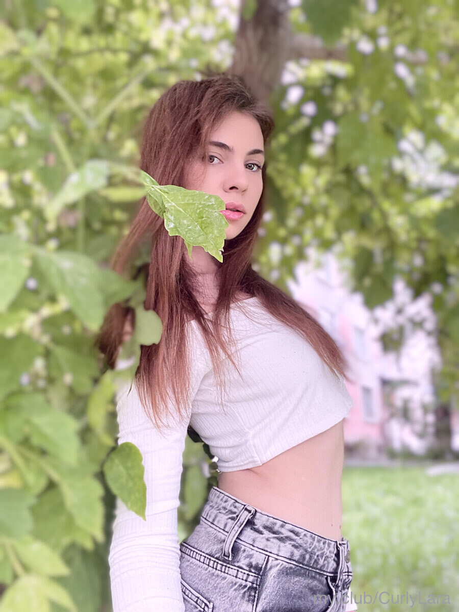 Lara Free Photos #22