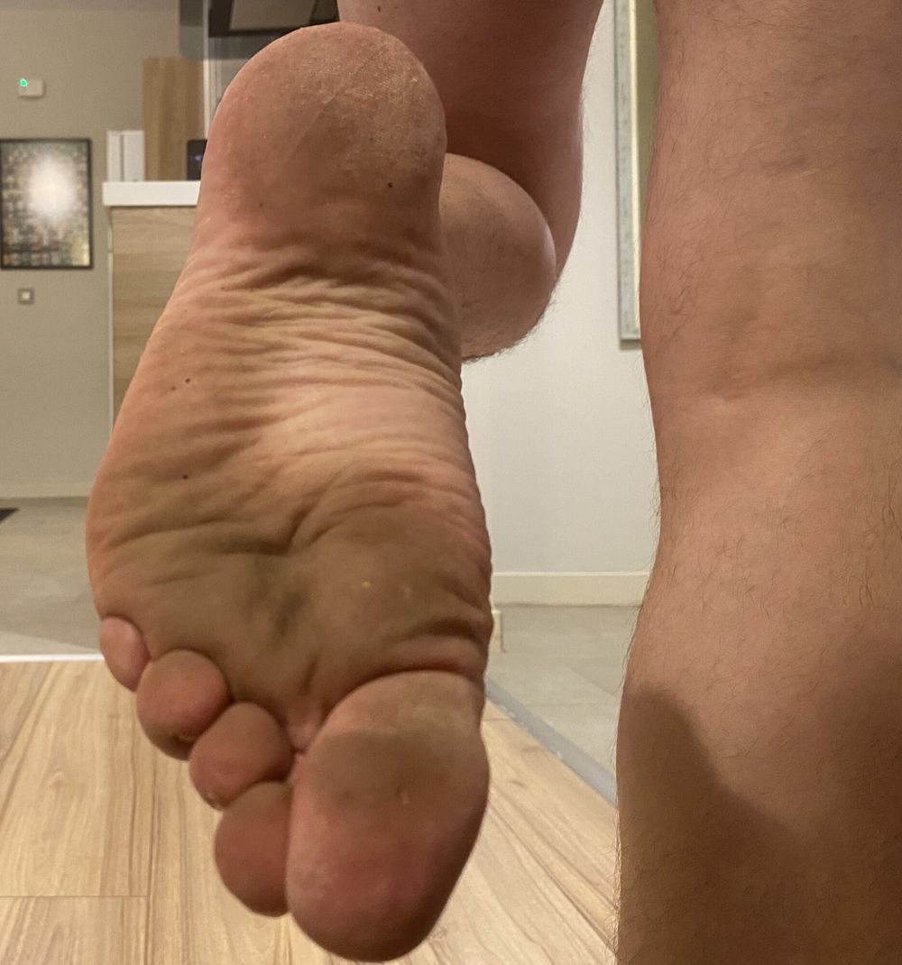 Love to display my ass and dirty soles #23