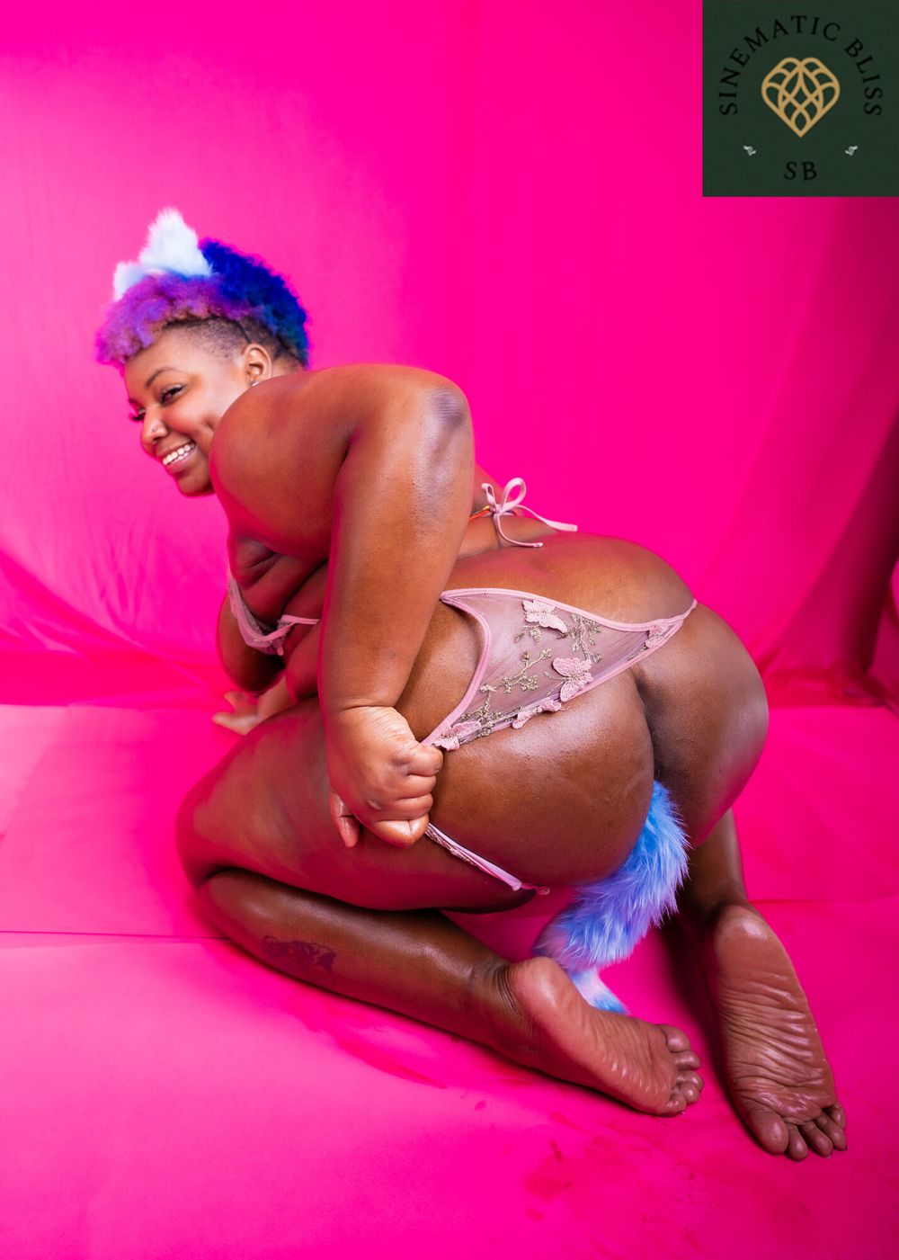 Pretty Ebony BBW Poses Nude #7