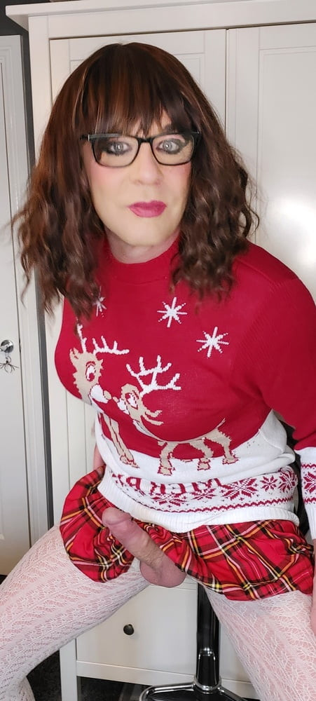 crossdressing juniper beri xmas #38