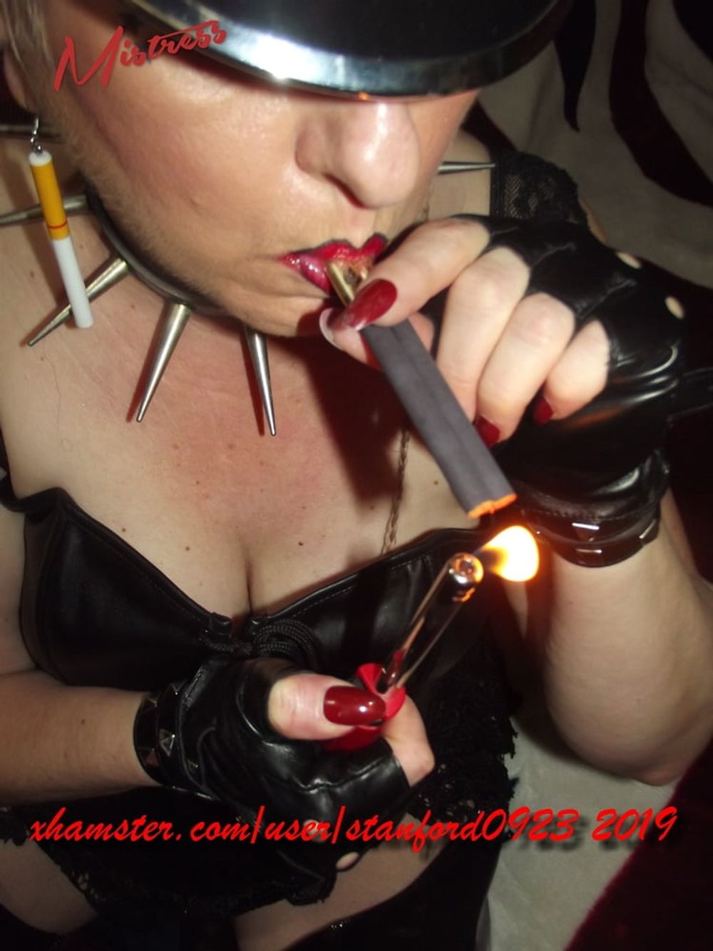 MISTRESS SMOKE #40