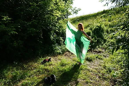 green shawl volga river         