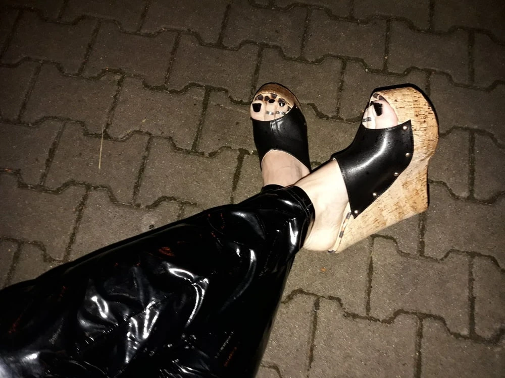 cork platform mules and latex leggings #5