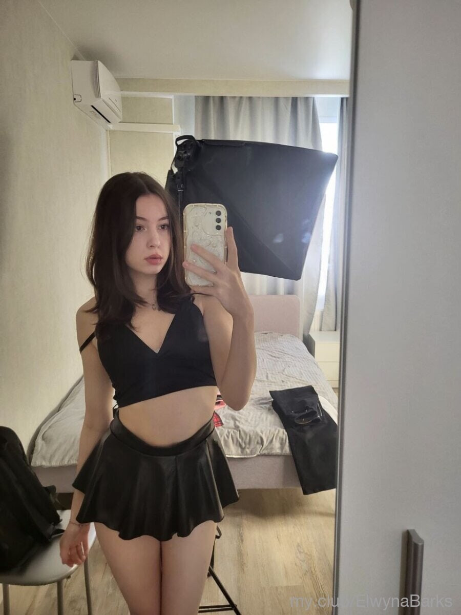 Alice Free Photos #7
