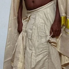 Wear ghaghracholi