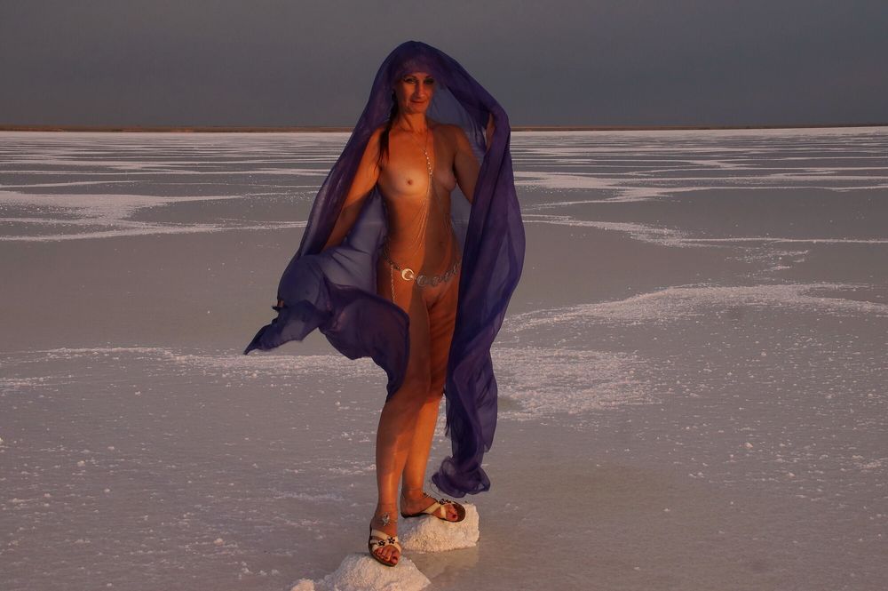 On Sunset-Light with DeepBlue Shawl on Salt- Lake #23