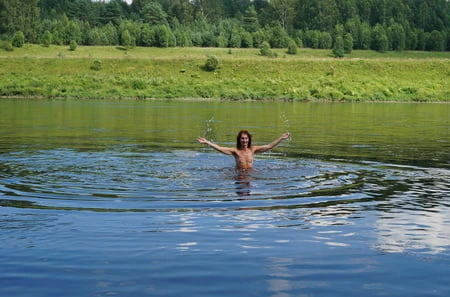 nude playing in volga river         