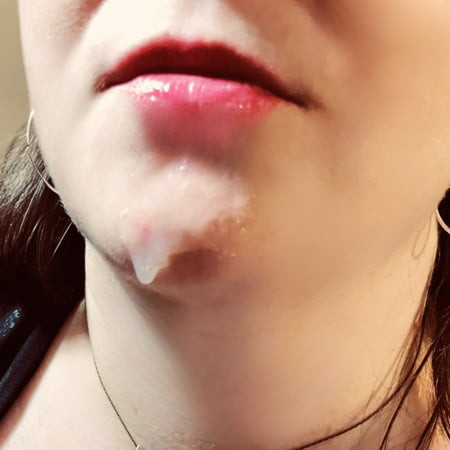 Tobie Nash' beautiful face covered in hot cum!