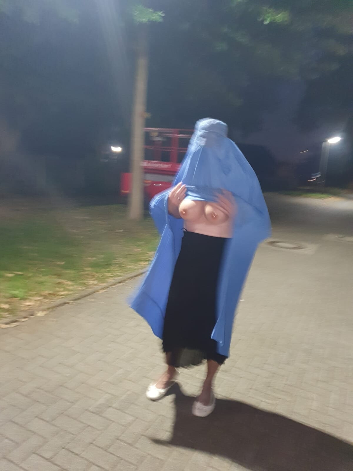 Mit Burka in Venlo #3