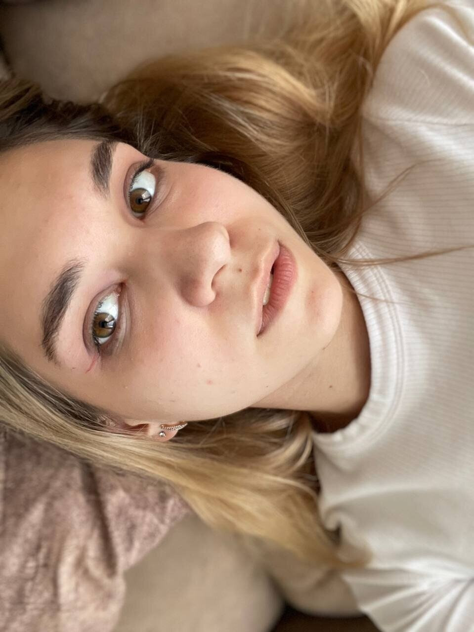 Cassandra Free Photos #49