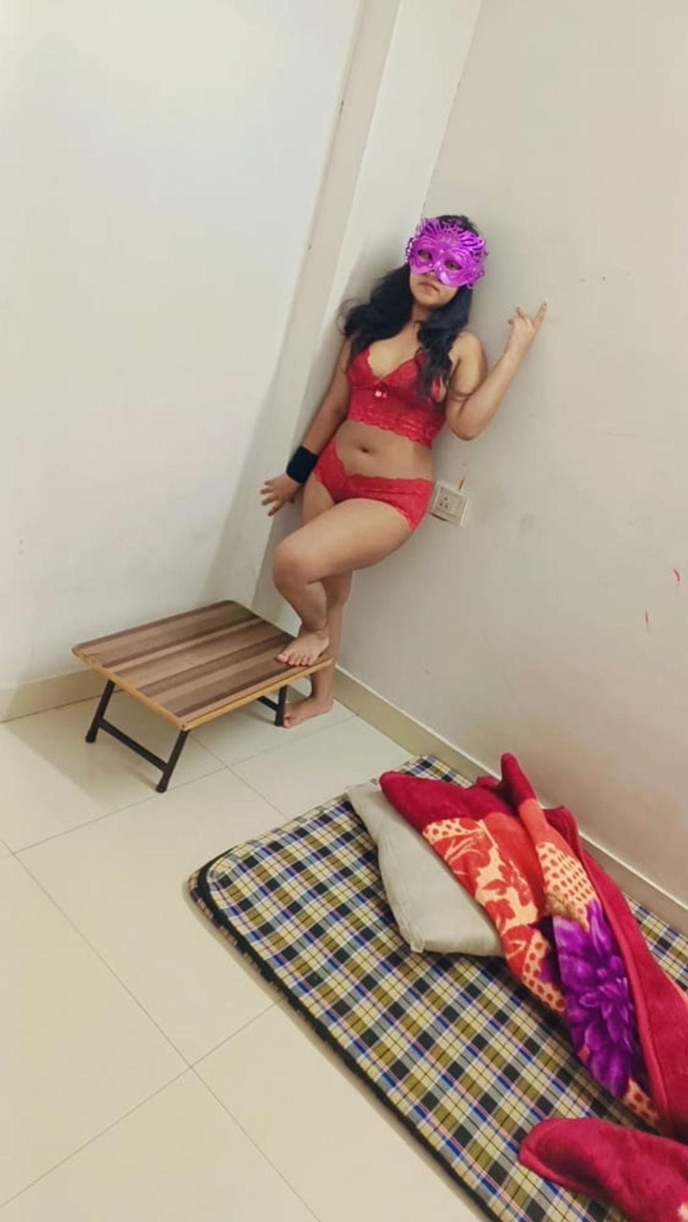 Riya hot and sexy pics galary #5