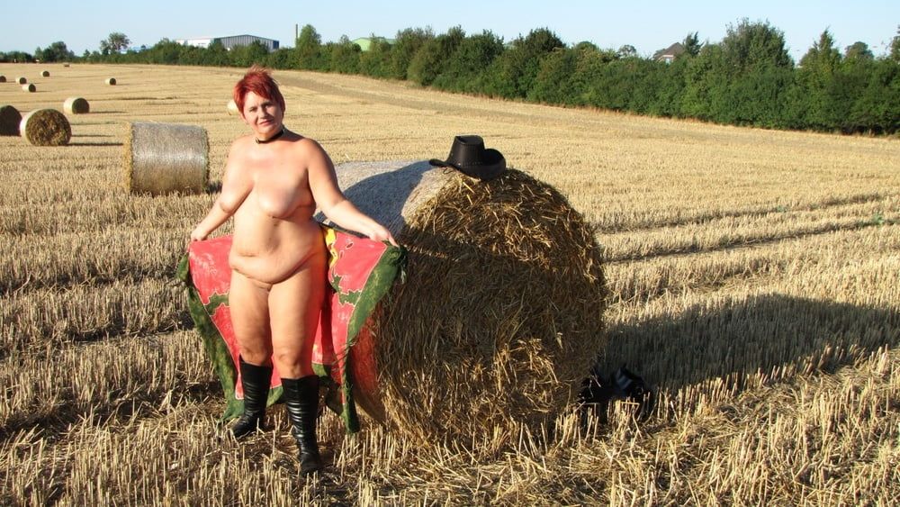 Anna naked on straw bales ... #25
