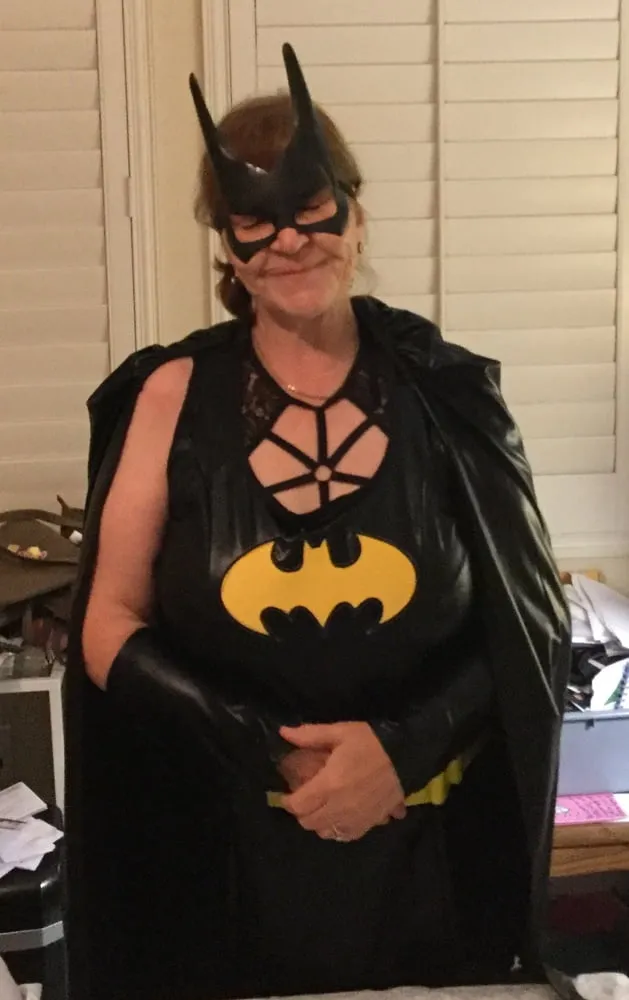 Carmen's Batgirl Cosplay 