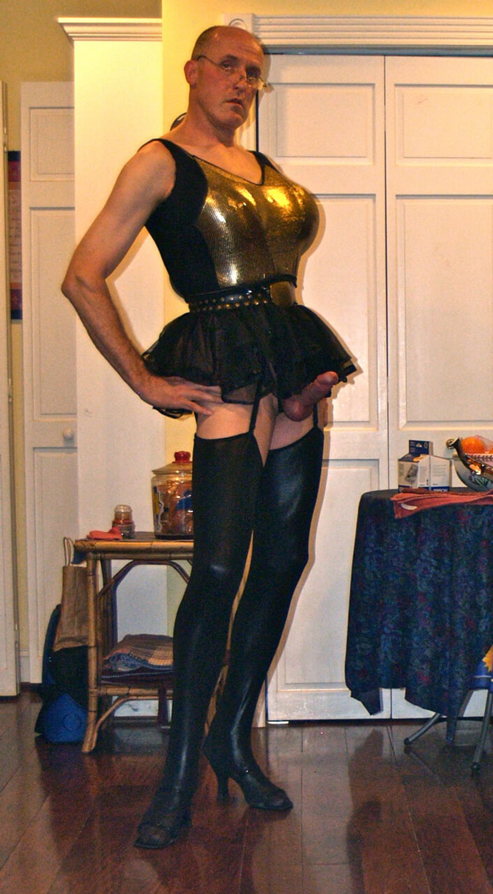 20111109 gold and black #17