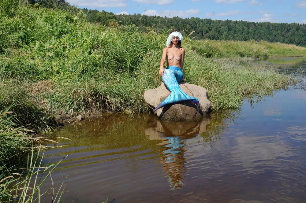 Mermaid  on boulder #40