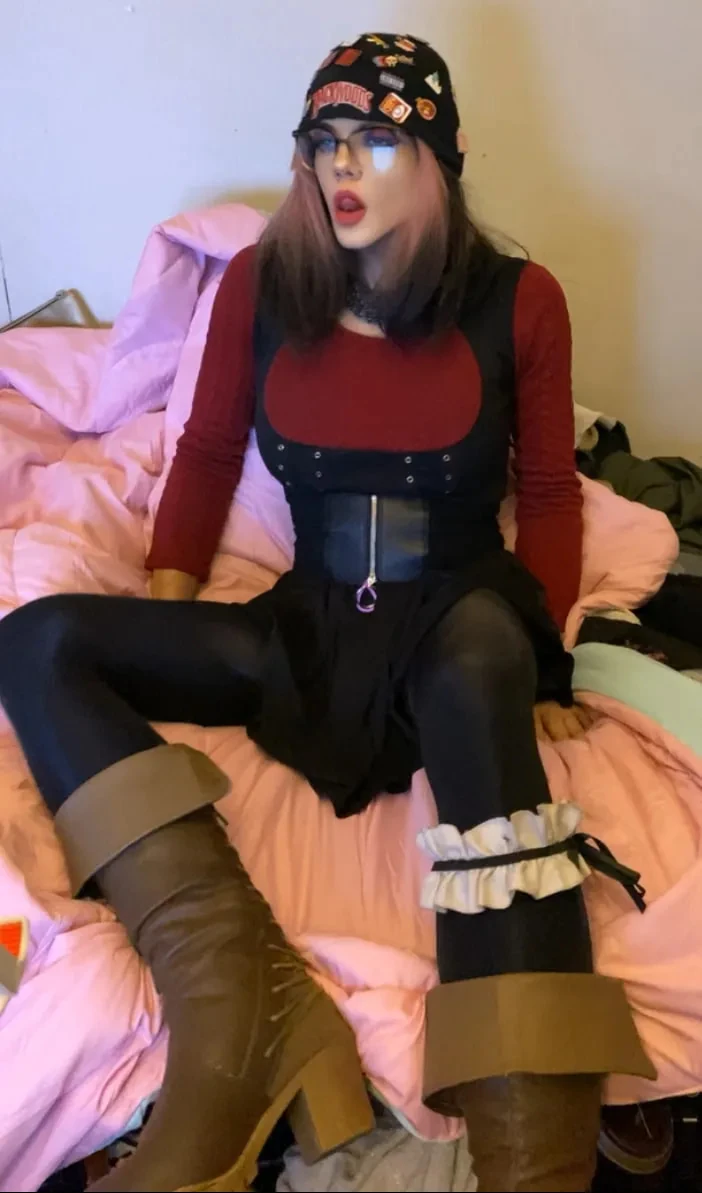 Up my skirt, booty pics, and..  other stuff :P - Niki Vega