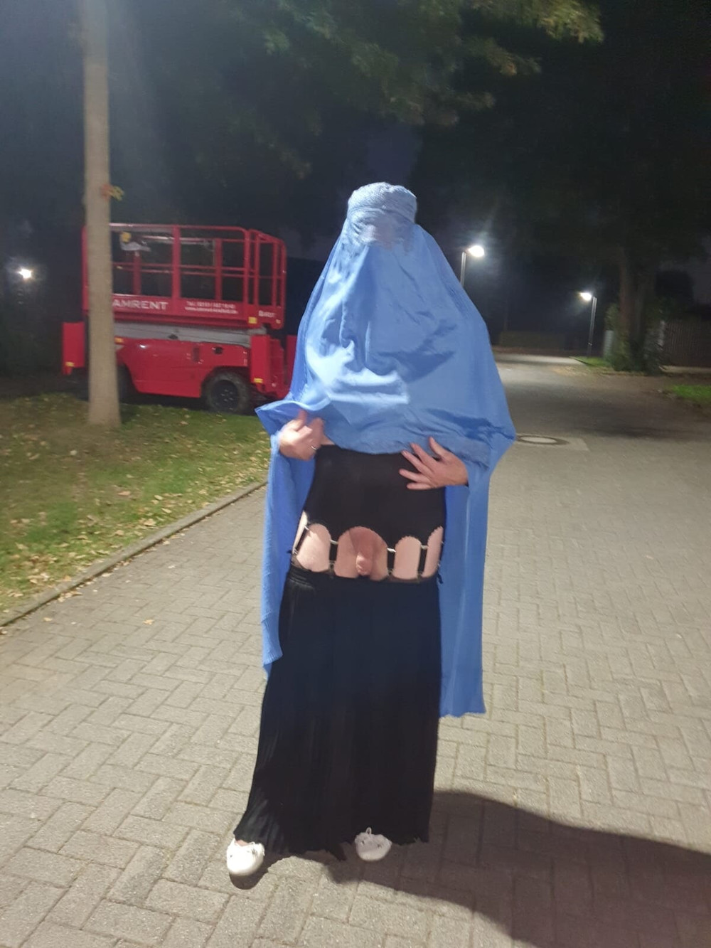 Mit Burka in Venlo #5