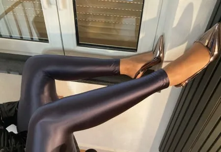 sling pumps and spandex leggings         