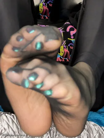 big sexy feet in black nylons           