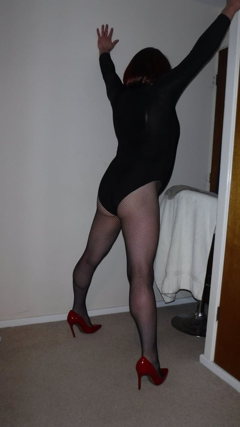 SISSY ROSIE IN FISHNET, RED HEELS AND BODYSUIT #2