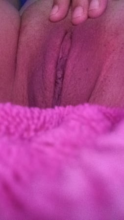 Enjoy the pink pathway to my perfect pussy 😋