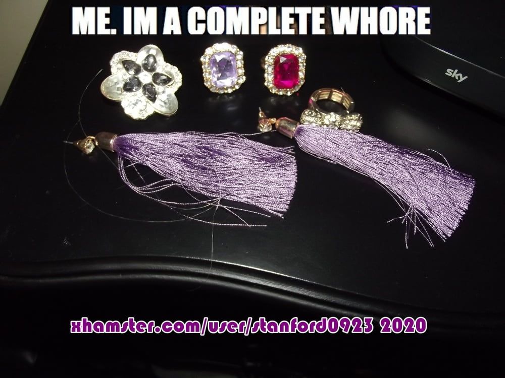 ME IM A COMPLETE WHORE