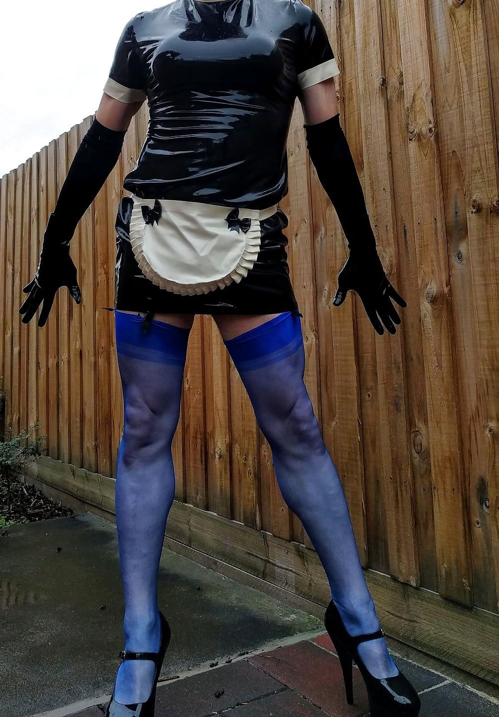 Latex Maid on a Wet Day - Headless