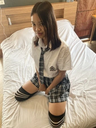 schoolgirl         