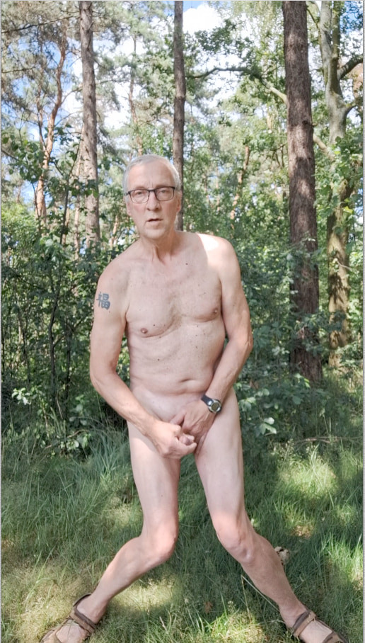 GRANDPA PUBLIC FOREST CRUISING SEXSHOW CUMSHOT #30
